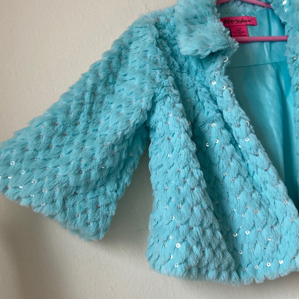 Betsey Johnson Light Blue/Aqua Faux Fur with Sequin Girls’ Cape Sz S(4-6 years) - Picture 8 of 10